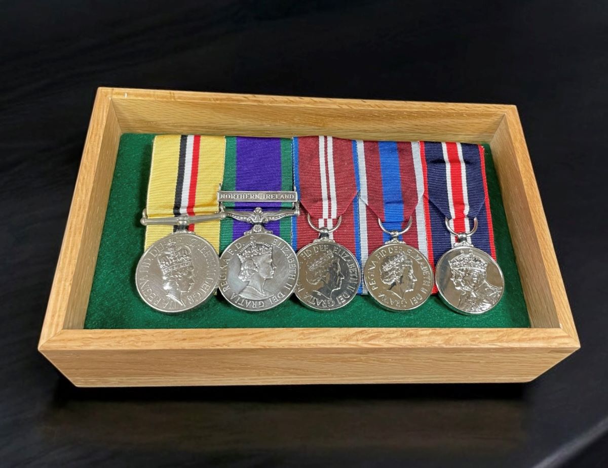 Medal Court Mounting